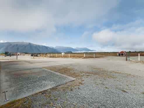 22 Airport Lane, Haast