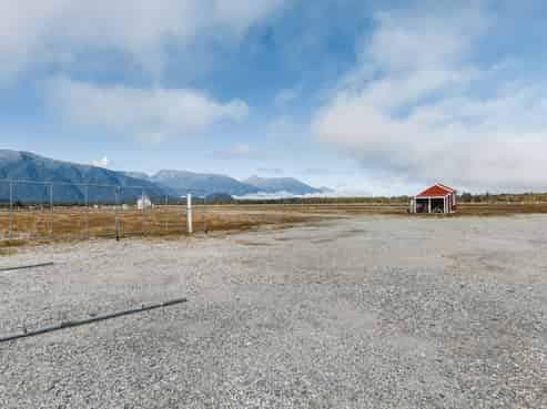 22 Airport Lane, Haast