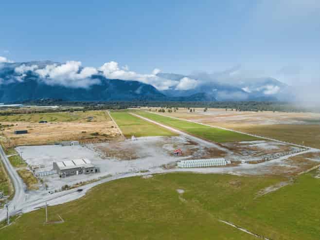 22 Airport Lane, Haast