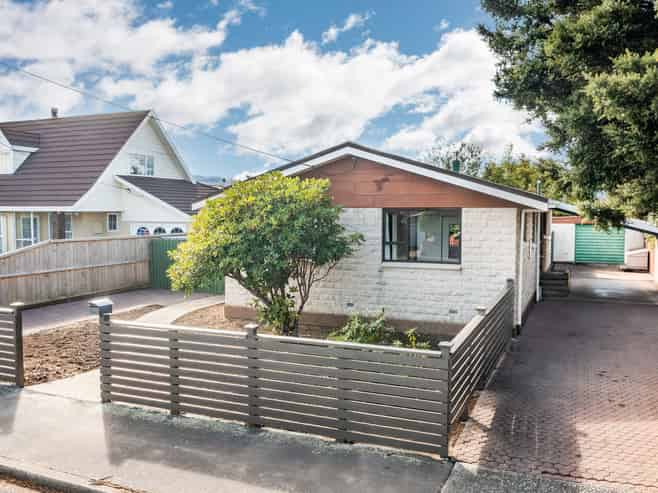 57 Carlyle Road, Mosgiel