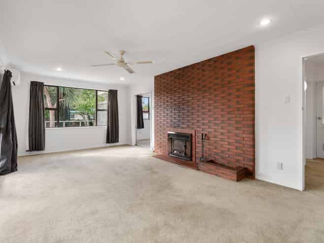 57 Carlyle Road, Mosgiel