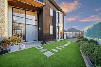 1A Churchill Road, Murrays Bay