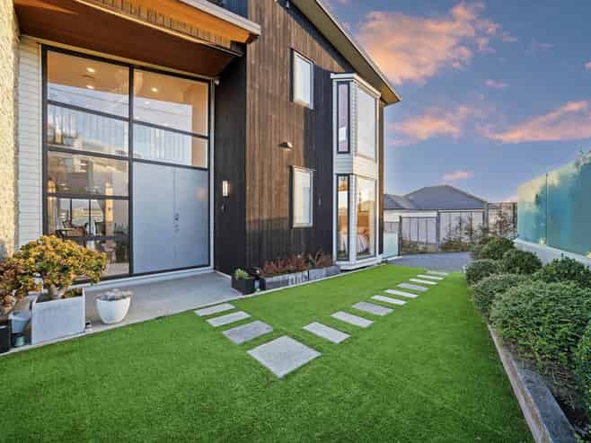 1A Churchill Road, Murrays Bay