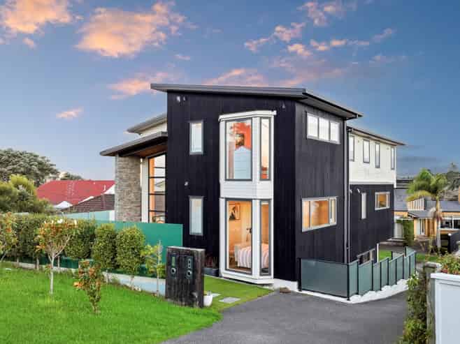 1A Churchill Road, Murrays Bay