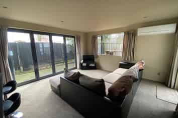 25b Huxley Street, Sydenham