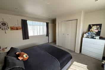 25b Huxley Street, Sydenham