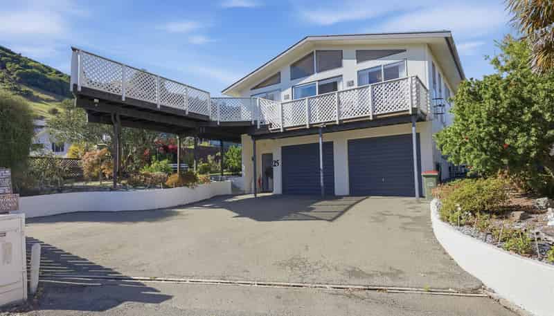 25 Rainbow Drive, Atawhai