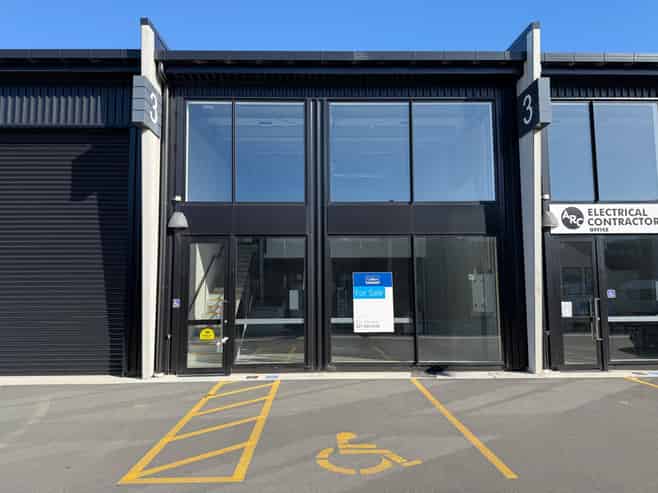 Papamoa Office with Mezzanine