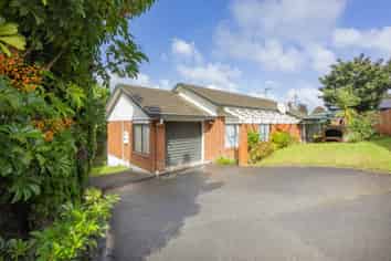 8 Stockton Place, Glendene