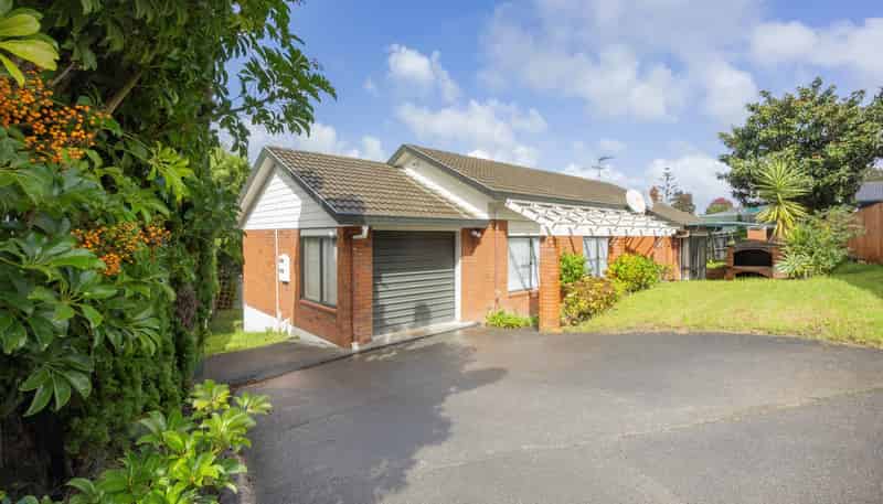 8 Stockton Place, Glendene