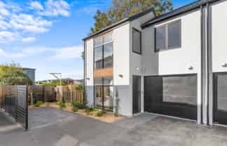 10/130 Holly Road, Saint Albans