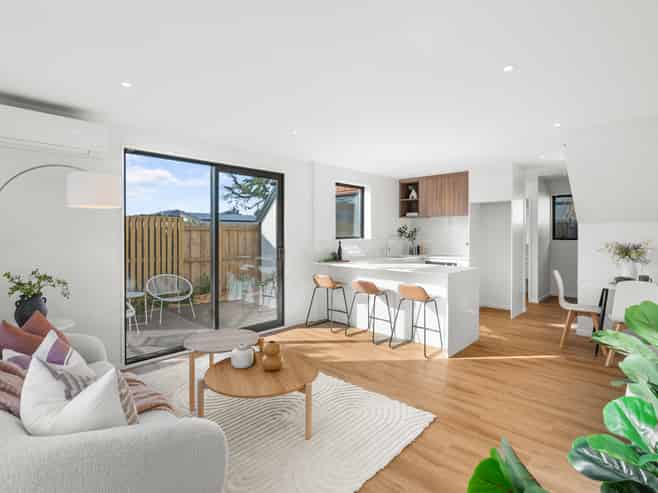 10/130 Holly Road, Saint Albans