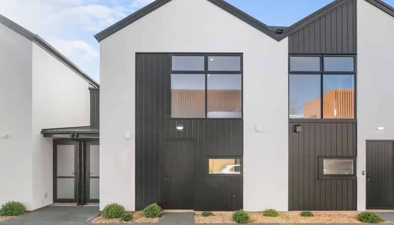 15/130 Holly Road, Saint Albans