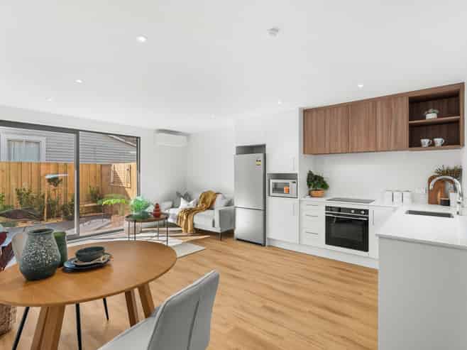 15/130 Holly Road, Saint Albans