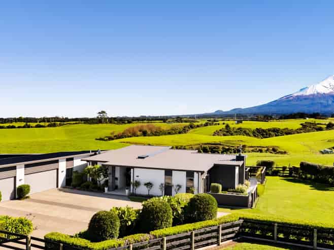 1177 Palmer Road, Stratford