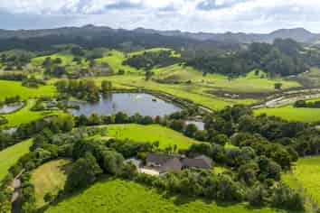 93 Lakelands Road, Parua Bay