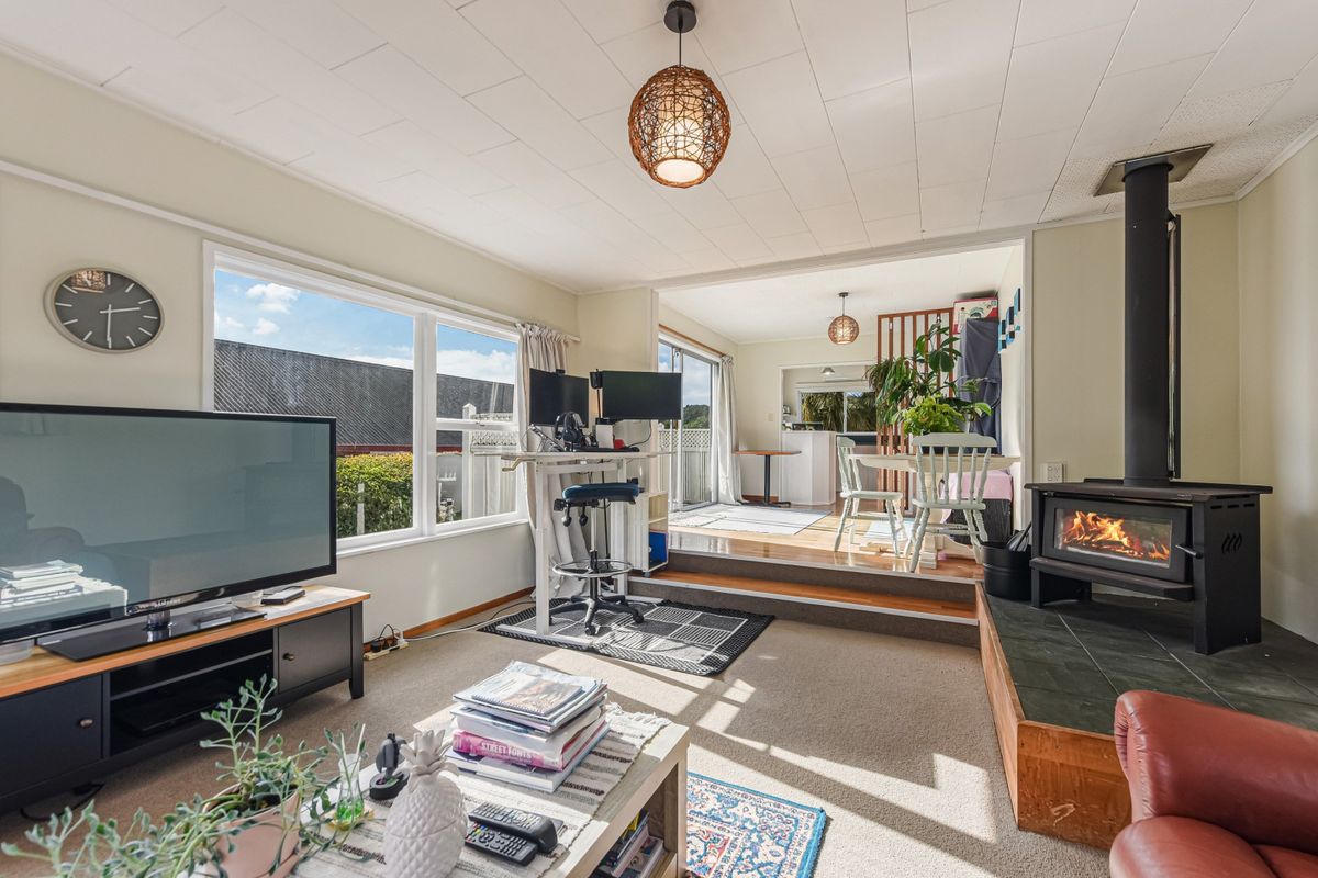 Four Bedrooms, Two Bathrooms - 2,001sqm Section - Ansicht 3