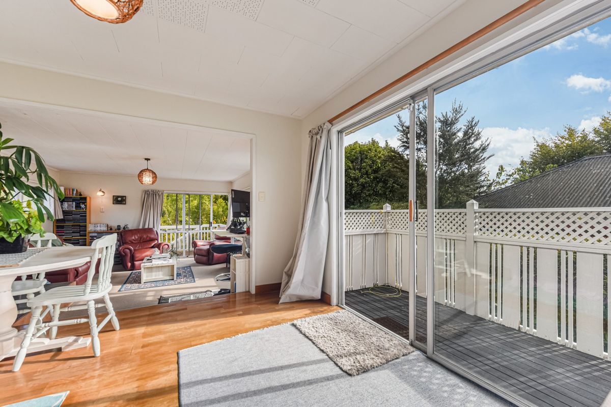 Four Bedrooms, Two Bathrooms - 2,001sqm Section - Ansicht 6