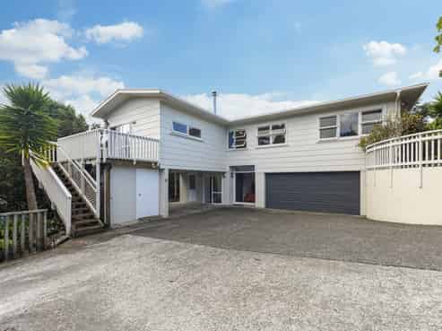 8b Tuckett Place, Enner Glynn