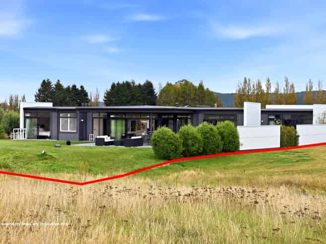 16 The Fairways, Kinloch