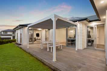 24 Maka Terrace, Orewa