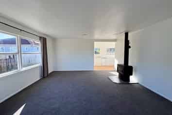 133 Clayton Road, Mangakakahi