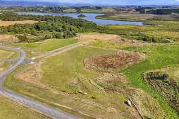 Lot 5 Whio Grove, Hokio Beach