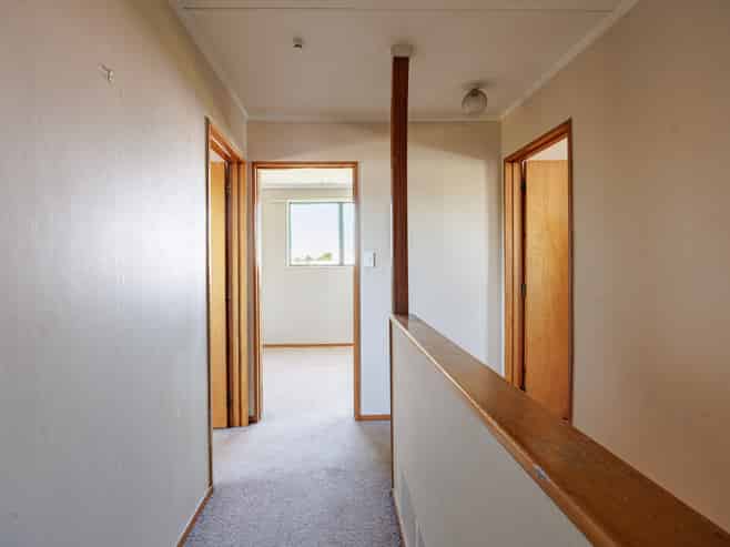 1/702 Grays Road, Mahora