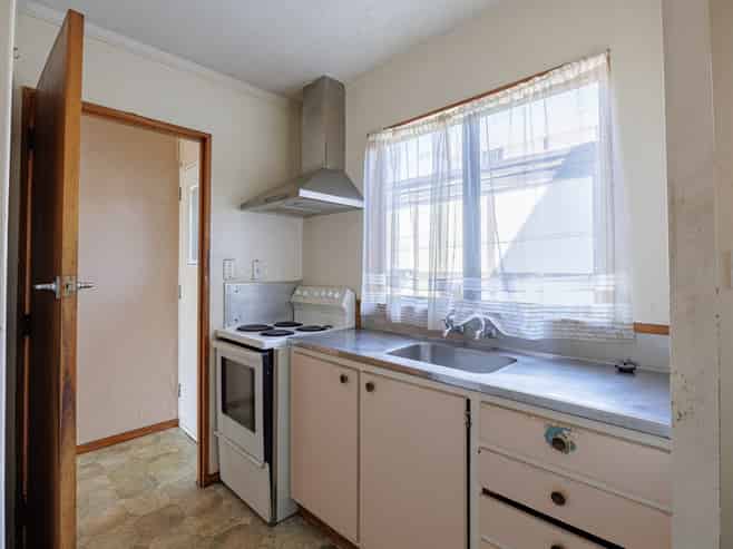 1/702 Grays Road, Mahora