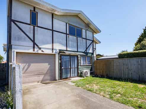 1/702 Grays Road, Mahora