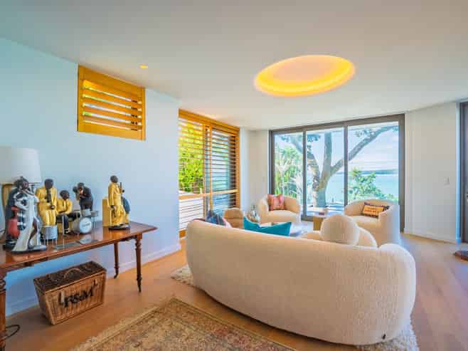 2/48A Seacliffe Avenue, Belmont