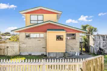 65 Hinau Street, Castlecliff