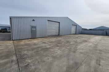 300sqm Onekawa Workshop/ Warehouse