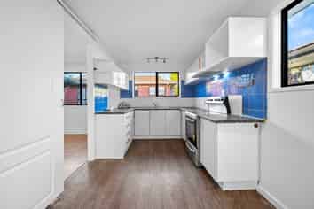 2/16 Taitimu Drive, Weymouth