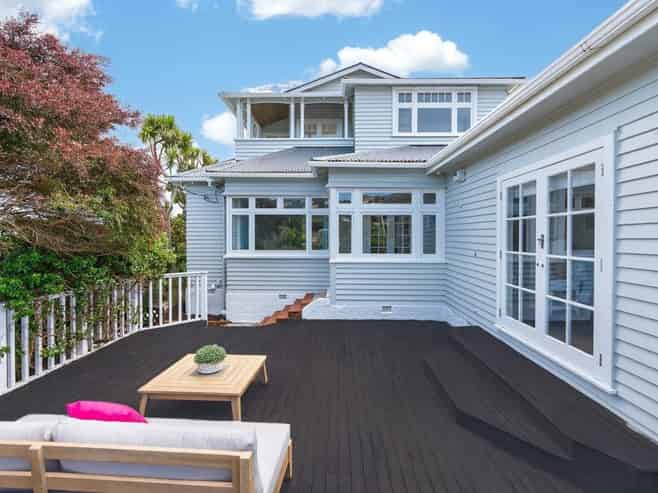 49 Tio Tio Road, Miramar