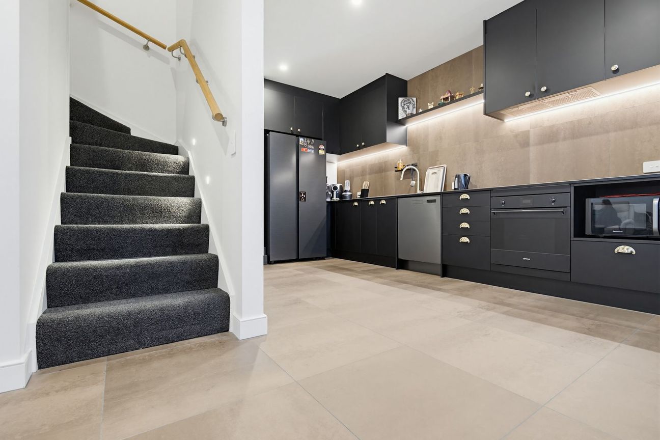 Where Convenience Meets Quality - Vista 4