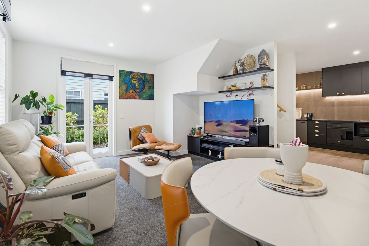 Where Convenience Meets Quality - Vista 3