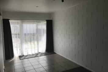 2/18 Aubrey Street, Regent