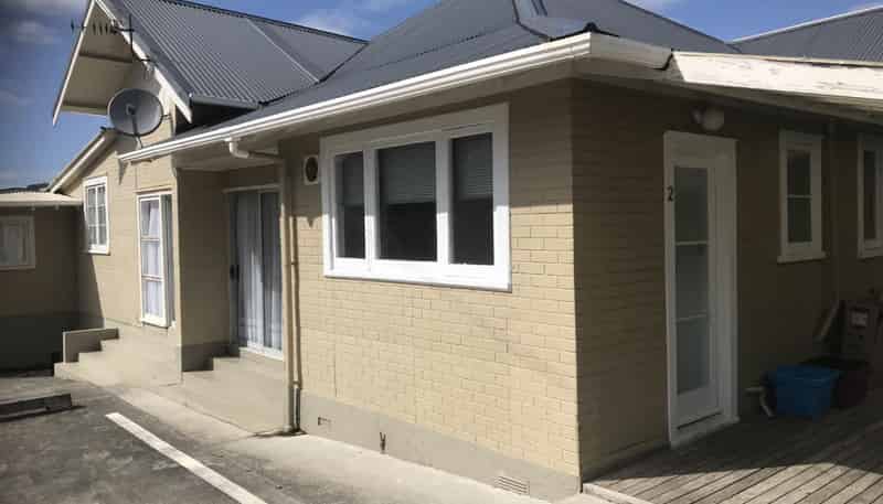 2/18 Aubrey Street, Regent