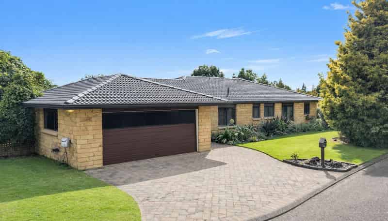 15 Brook Place, Springfield