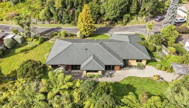 15 Brook Place, Springfield