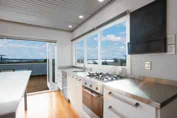 20 Hadfield Avenue, Waterview