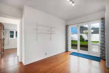 20 Hadfield Avenue, Waterview