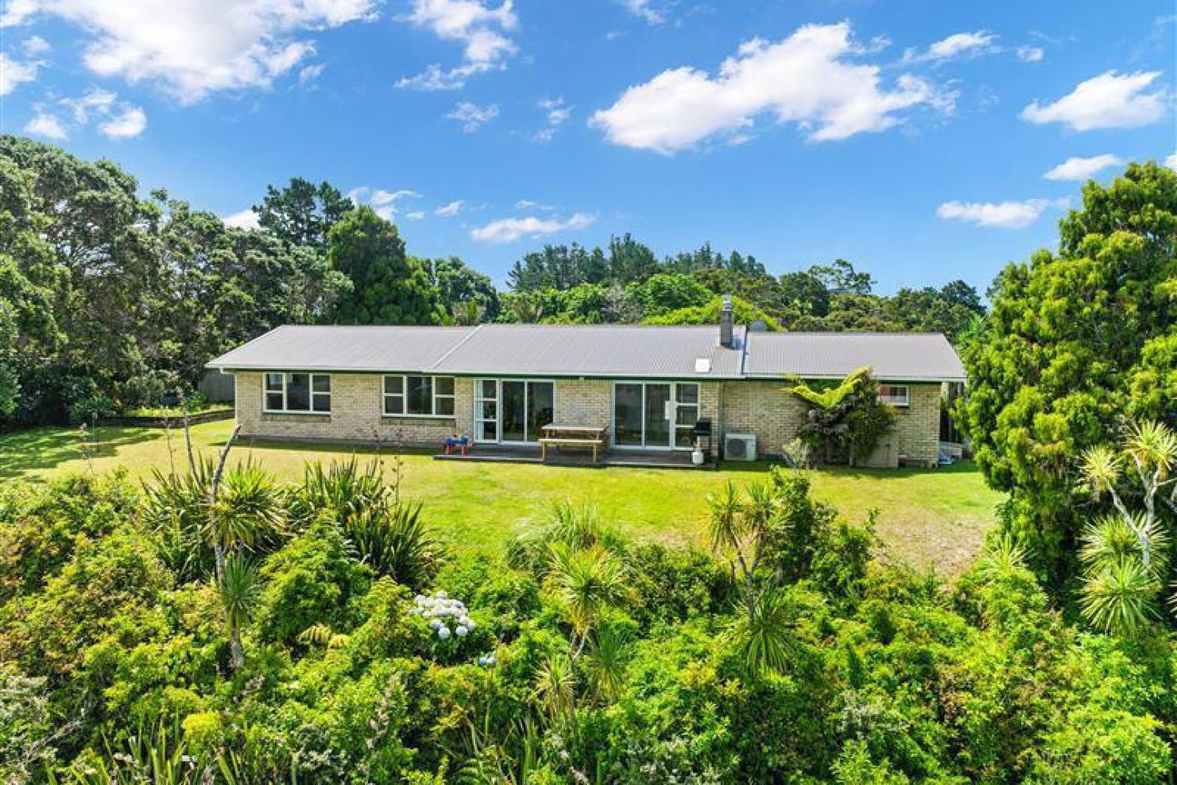 A Matapouri dream, Tutukaka