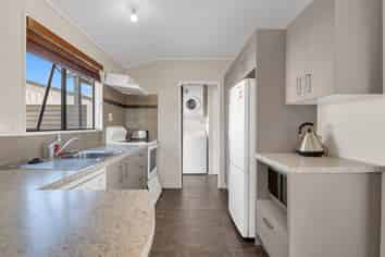 7A Thomson Avenue, Dinsdale
