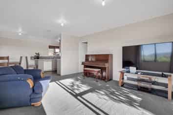 7A Thomson Avenue, Dinsdale