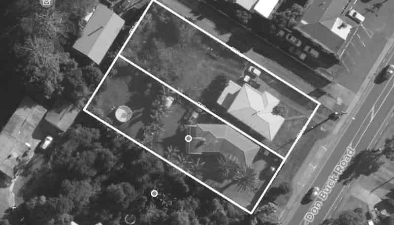 420 & 422 Don Buck Road, Massey