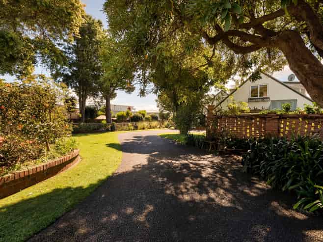 16 Hinewa Road, Otumoetai