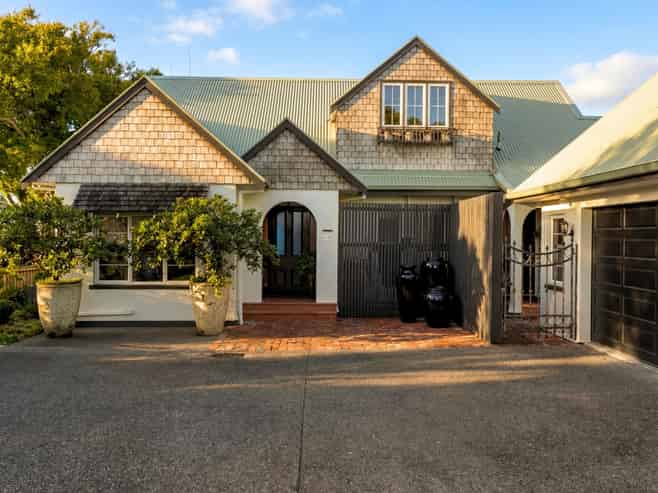 16 Hinewa Road, Otumoetai