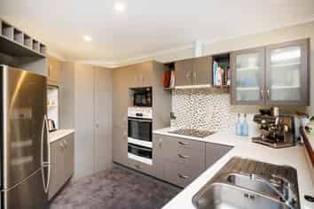 Manawatu / Whanganui - Address withheld